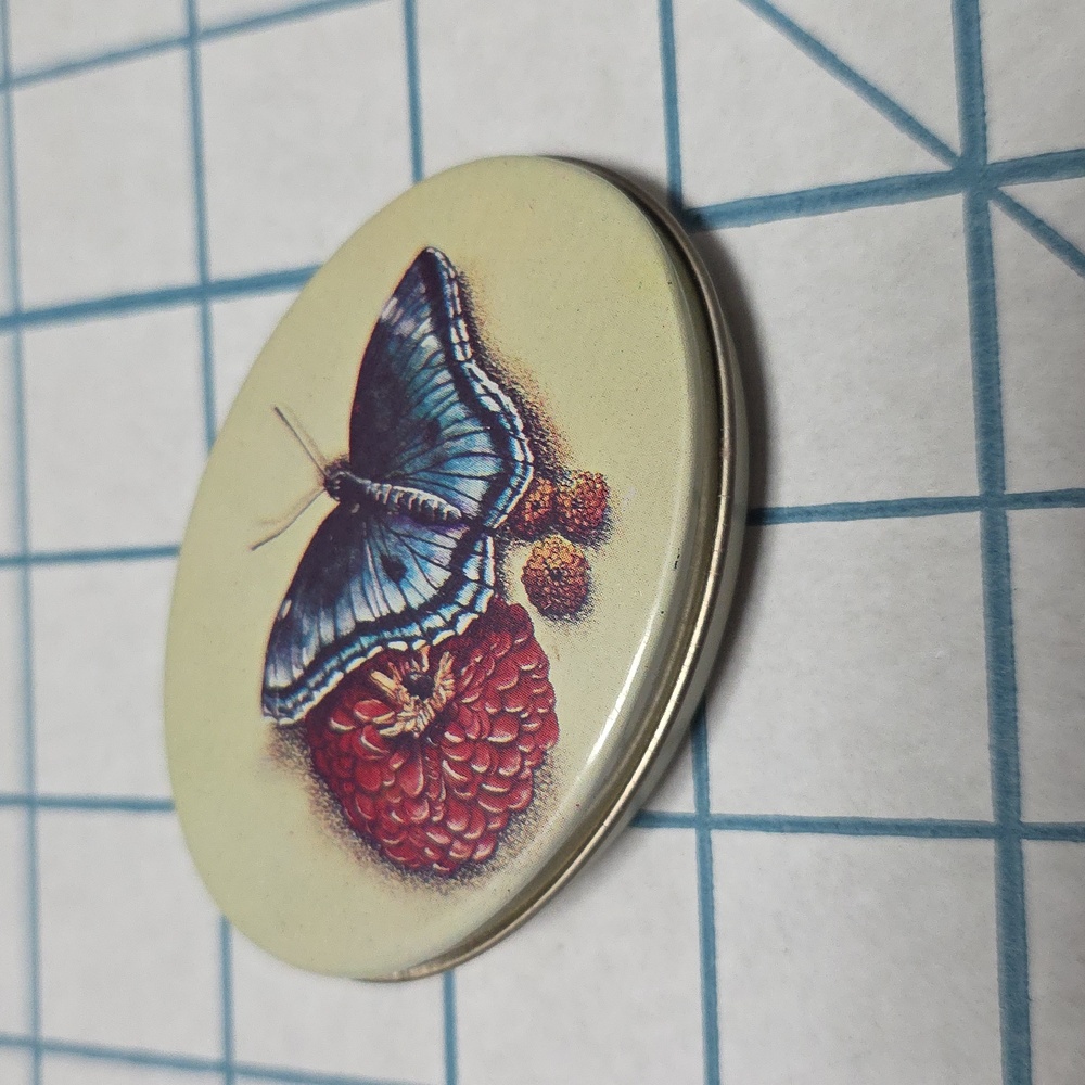 Vintage‎ Retro Mini Treasure Tins - Butterfly Tin - Pill Box, Shelf-sitter